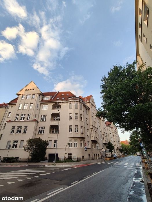 Oryginalny apartament z dużym tarasem
