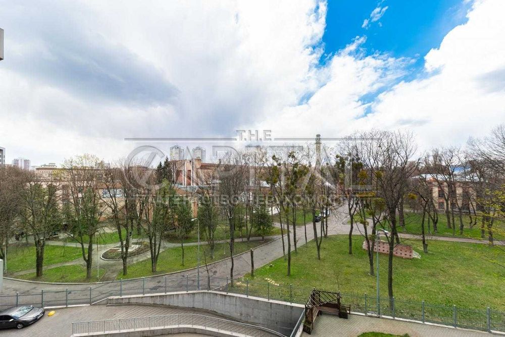 Продаж / Квартири / Берестейский/ КПІ/ Київ / ЖК Crystal Park/ Терасса