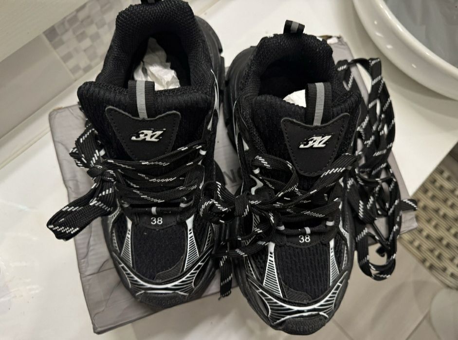 Кросівки Balenciaga 38 розмір.