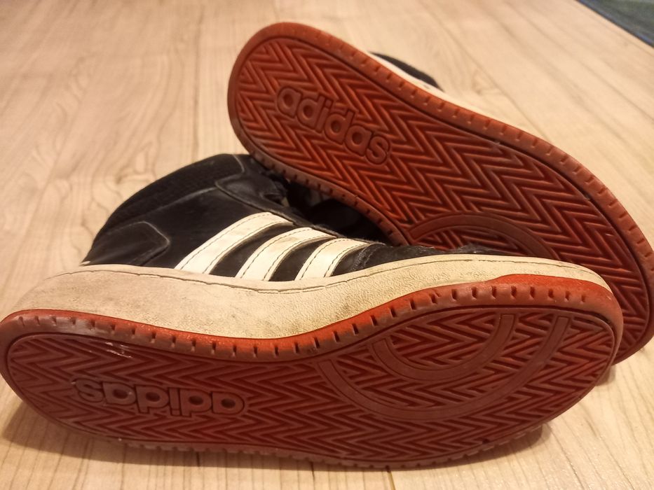 Buty chłopięce przejściowe ADISAS r.35,5