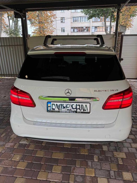 Mercedes-Benz B 250E