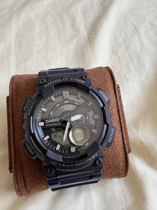 Чоловічий наручний годинник Casio AEQ-110w