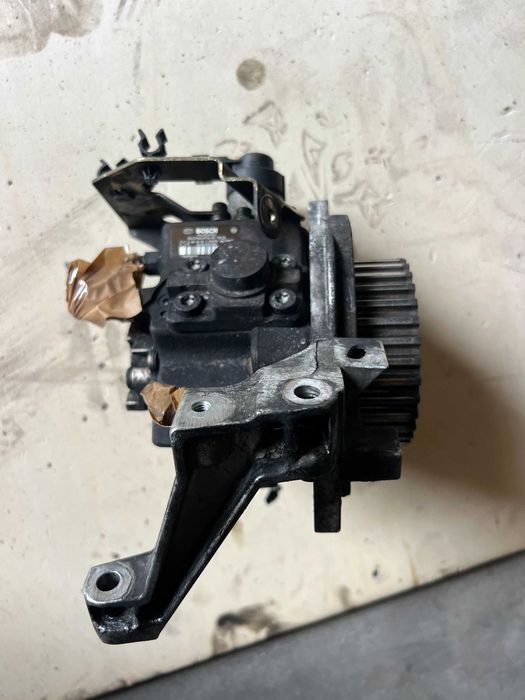 High-pressure fuel pump for Peugeot 206/307/407 and Citroën 1.6 HDI 110 HP