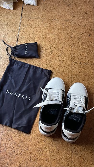 Tenis numeris nova