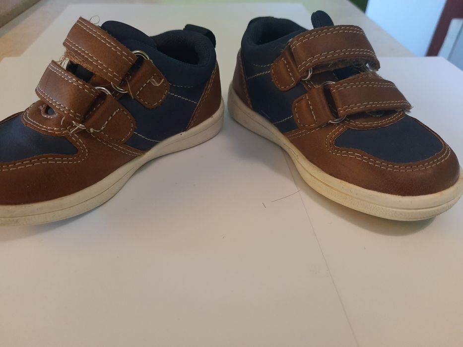 Buty chłopięce rozmiar 21