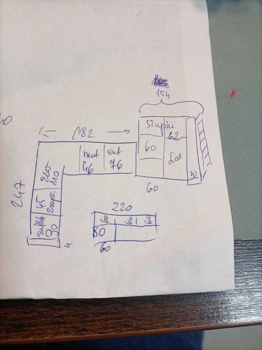 Duża Kuchnia Blum+lakier, Egger blaty+ oświetlenie , okap Teka 90..
