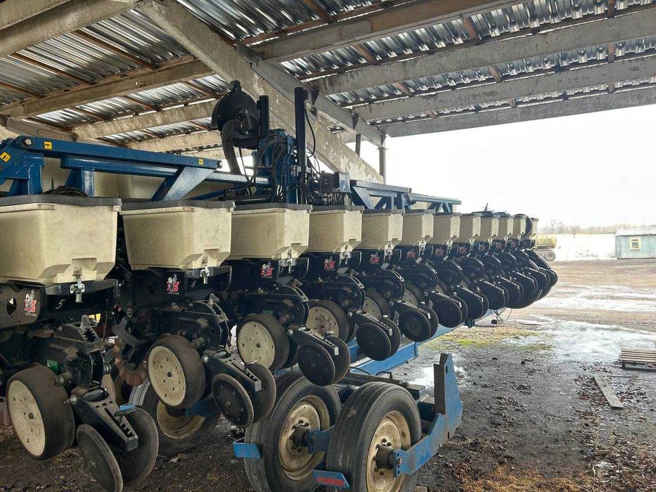Продам сівалку Kinze 3600 2013 року