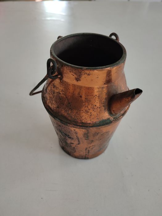 Leiteira Pequena em Cobre Antiga