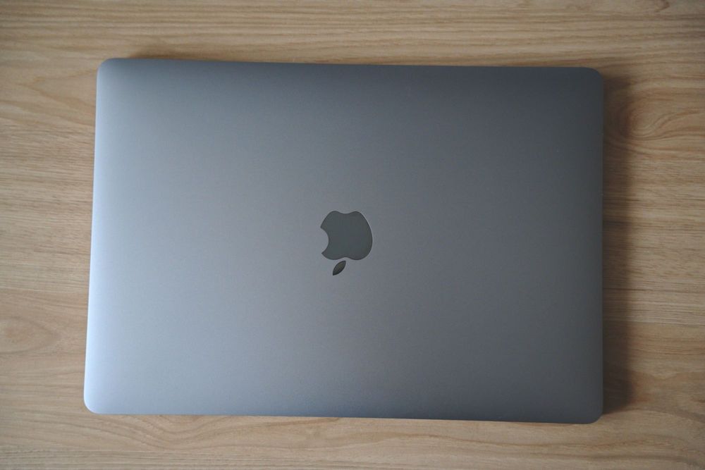 MacBook Pro 13 - 2020450802245845667843