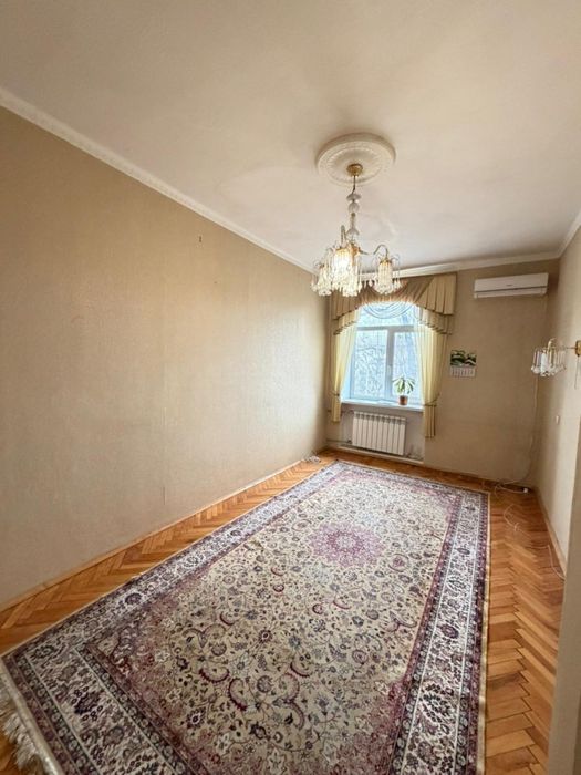 Продается 2-к квартира на ул. Театральная