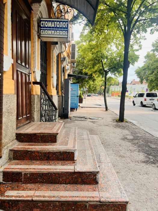 Продам комерційне приміщення 34,1 м² | Центр | Дворцова / Шульгіних