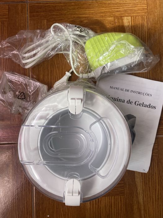 Maquina de gelados eletrica NOVA