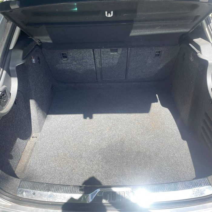 Skoda Superb 2011 продаж авто купити Шкода Суперб в Україні седан ліфтбек автомат DSG бензин комфортний та просторий автомобіль у гарному стані машина