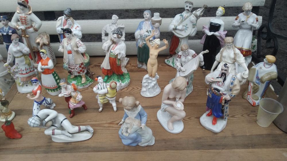 Продам статуэтки фарфоровые