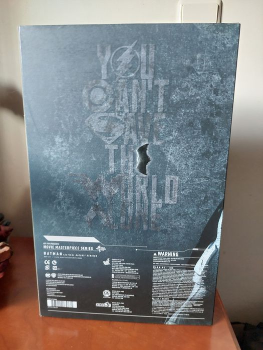 Hot toys justice league Tactical Suit