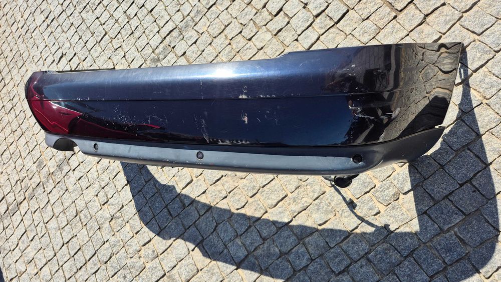 Para-Choques Traseiro Audi A4 B5 8D Sedan Facelift Com Lip e Sensores Originais