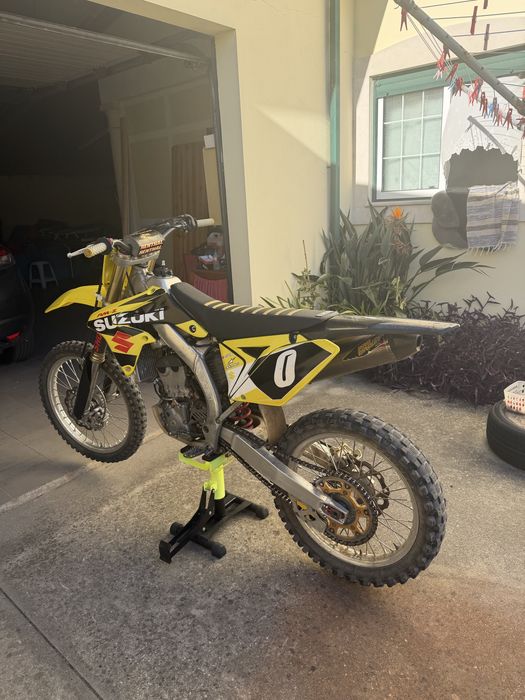 Suzuki rm-z 250