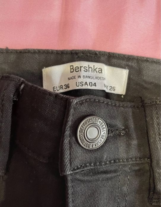 Calças pretas Bershka