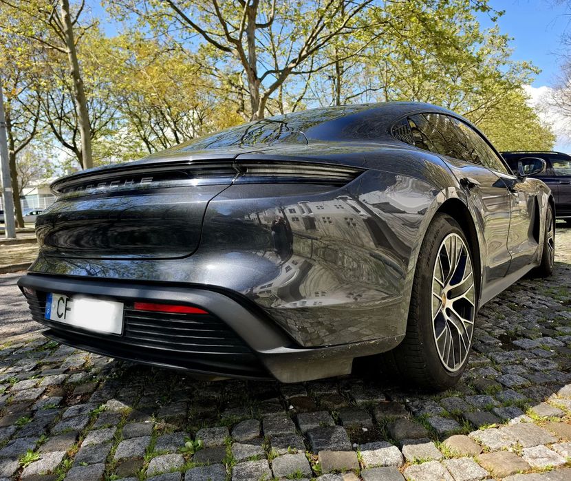 Porsche Taycan 4S foto 3