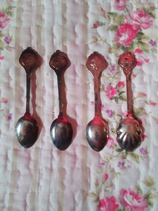 Conjunto de 4 colheres de chá banhado em prata Stuart