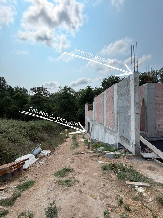 Moradia em condomínio privado junto ao rio Cavado