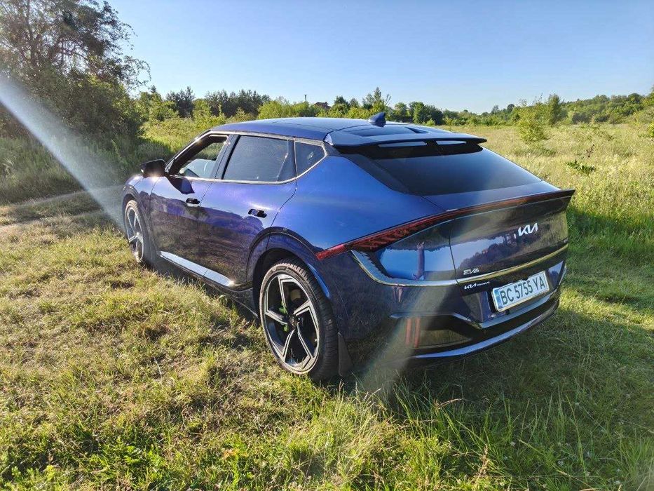 Автомобіль KIA EV6