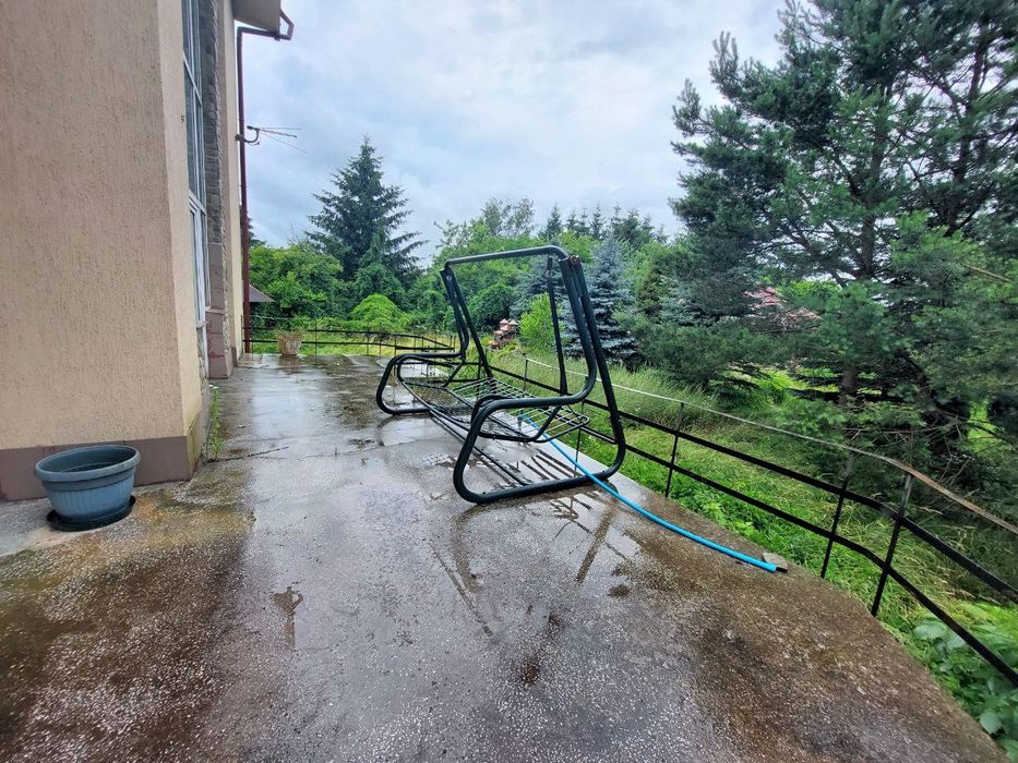 Продаж будинок 3 поверхи, 435 м², вул. Польова, м. Пустомити