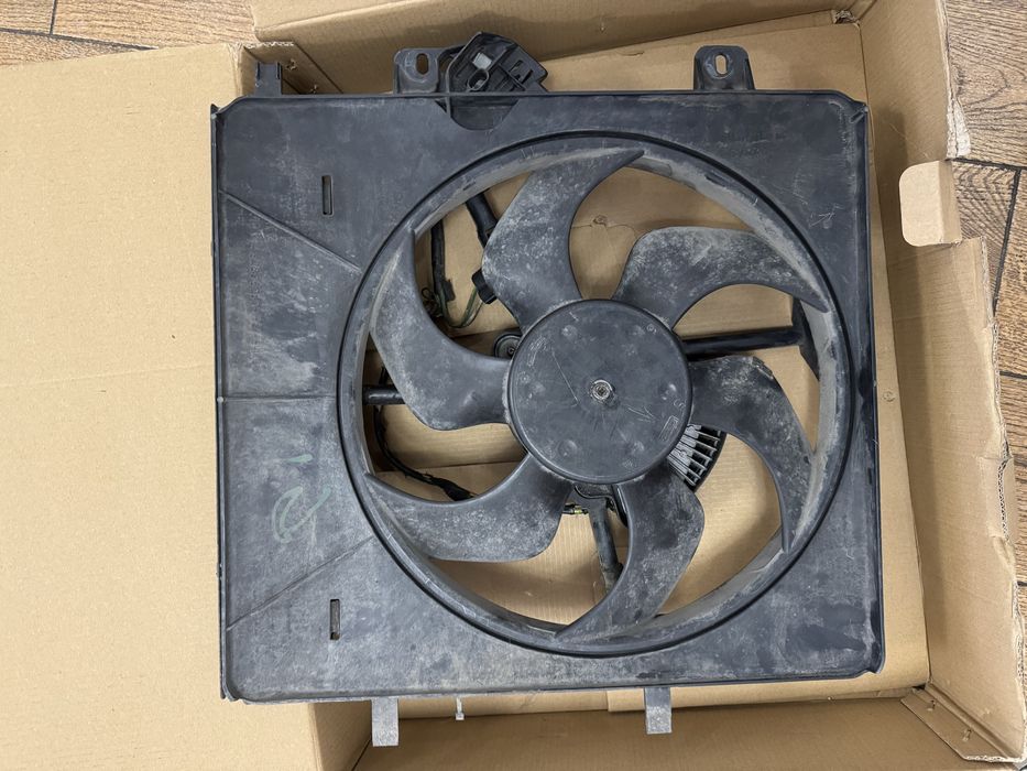 Вентилятор Citroen C3 І покоління (Сітроен)