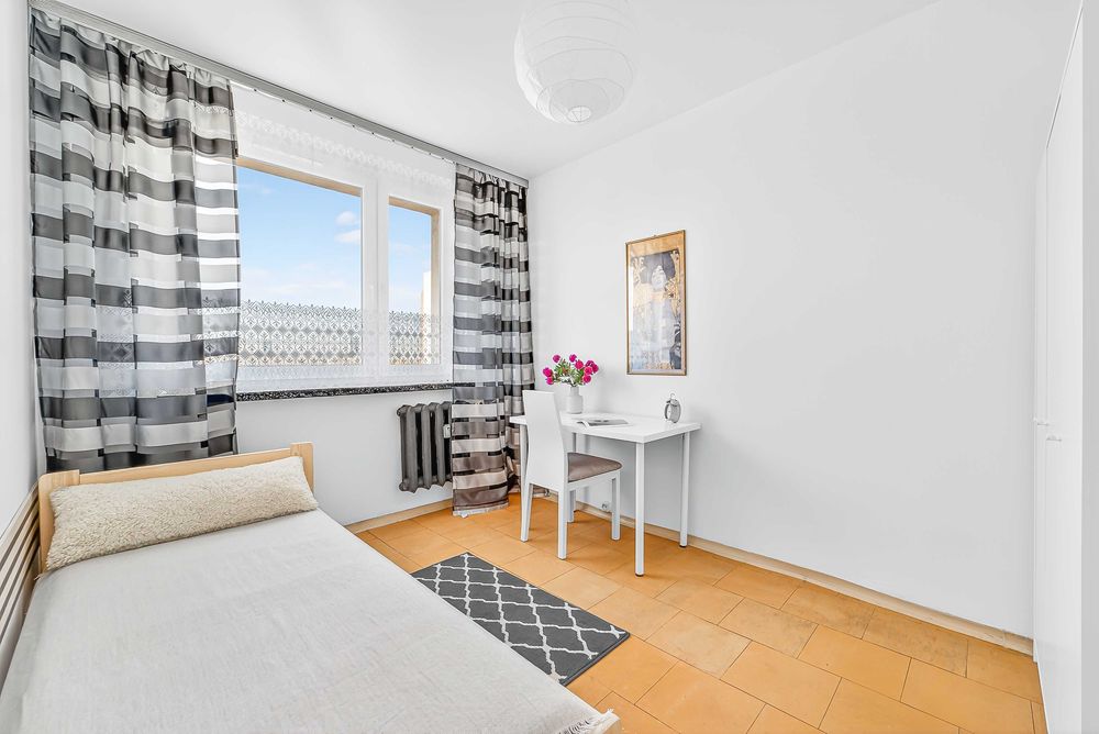 Wynajmę pokój przy centrum przesiadkowym Katowice Zawodzie