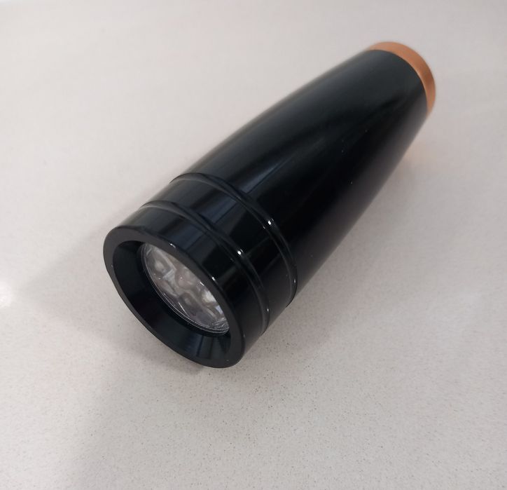 Lanterna Portátil LED