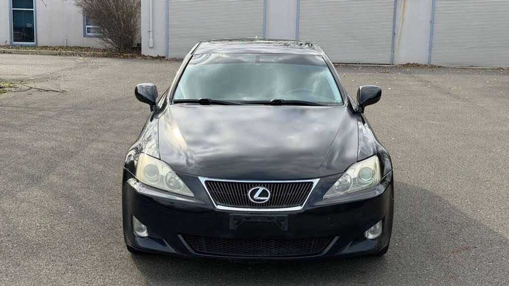 Lexus IS 250      2015