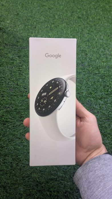 Relógio Smartwatch Google Pixel Watch 4 45mm NOVO
Cor Porcelana.

NOV