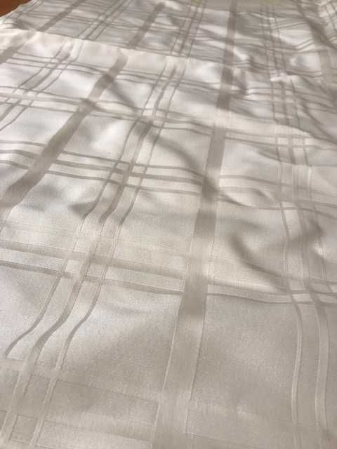 Peça de tecido para sofá