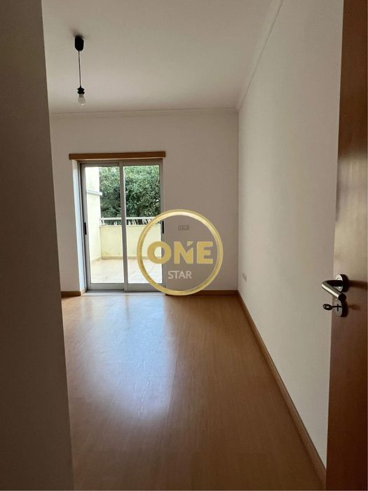 Arrenda-se apartamento T2