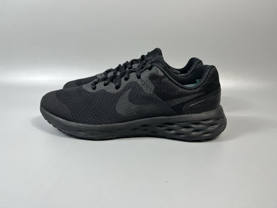 Кросівки Nike Revolution 38.5 розмір (по устілці 24 см)
