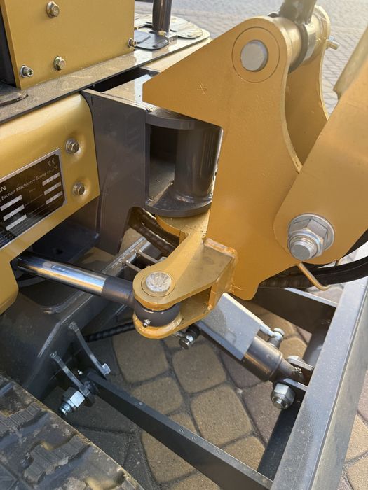 Minikoparka Ycw10 , skrętne  ramie