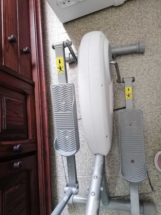 Vende-se bicicleta elíptica