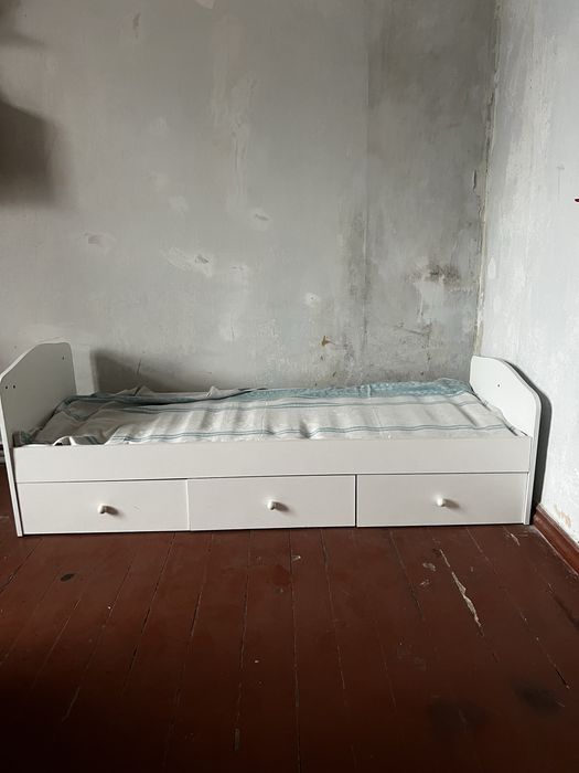 Дитяче ліжко в ідеальному стані