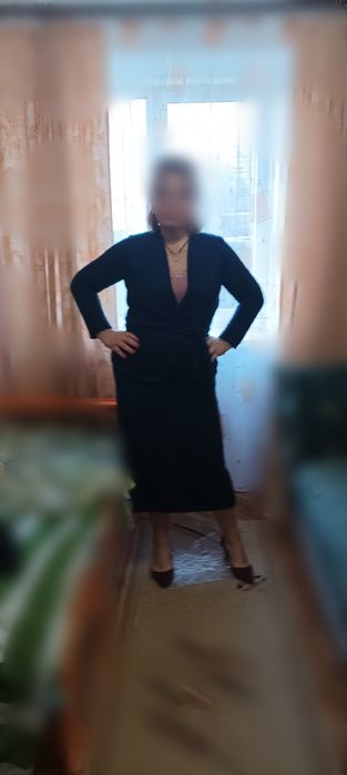Святковий костюм великого розміру.