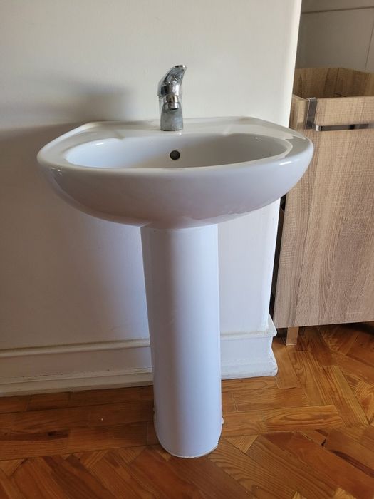 Lavatório de coluna