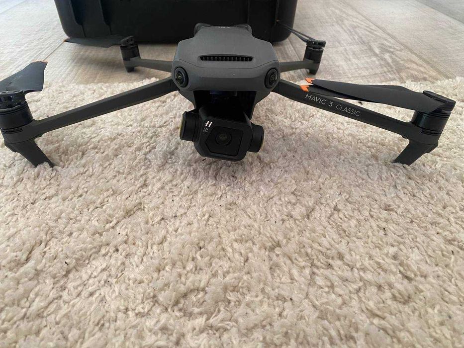 Mavic 3 classic дрон для фото та відео зйомки