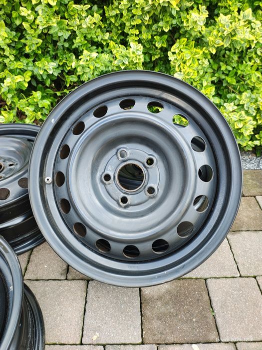 15 Toyota Yaris IV 5x100 6J et45