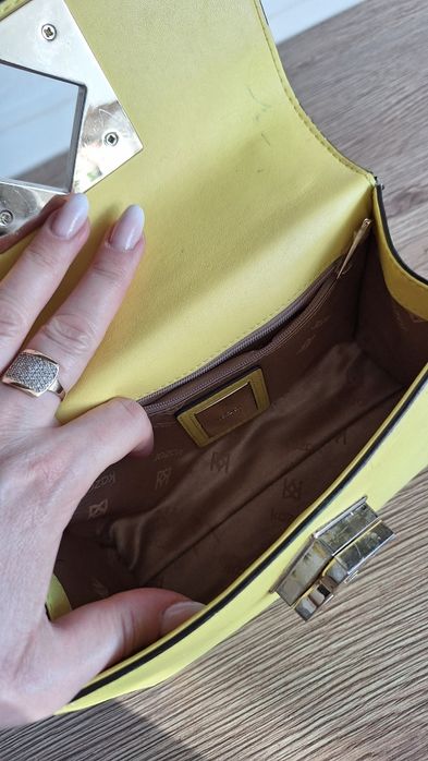 Torebka Kazar-Viena żółta kanapkowa skóra na ramię