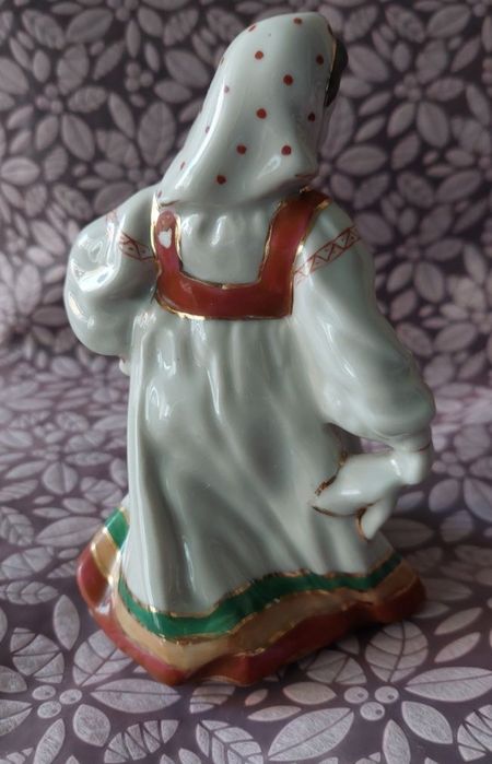 Статуетка Плясунья танцы под гармонь хоровод