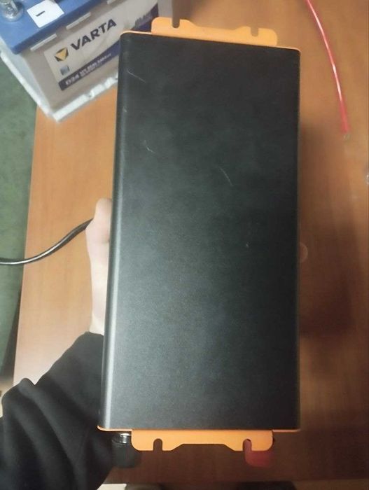 Якісний інвертор Houli 2000Вт