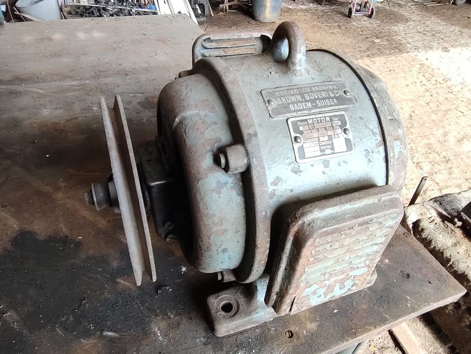 Motor Elétrico Industrial 2 HP – Brown Boveri & Cᵃ
