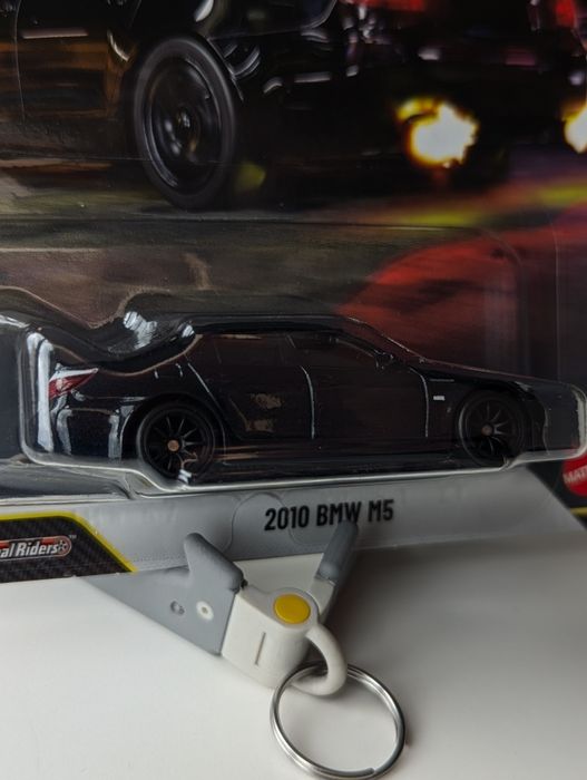 2010 BMW M5 E60 Hot Wheels БМВ хот вілс V10 чорна 5 серія седан