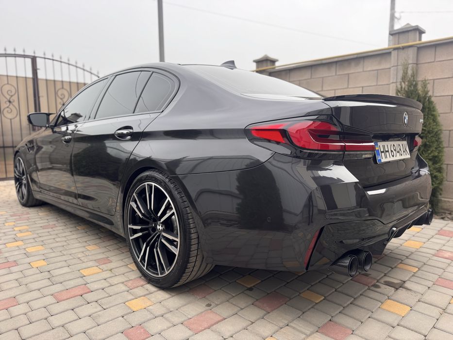 Продам BMW G30 540i