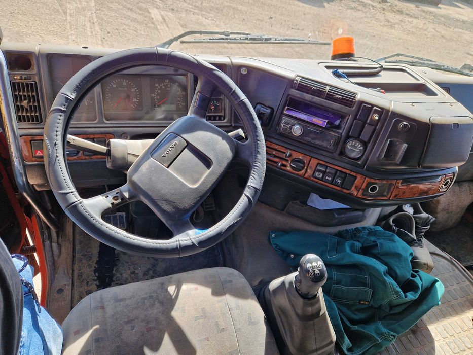 Wywrotka Volvo fh12 8x4