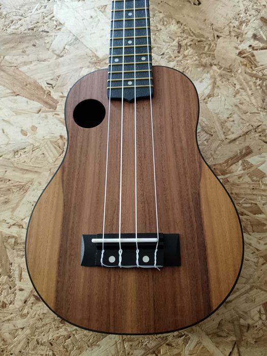 Ukulele Soprano453535816347166722